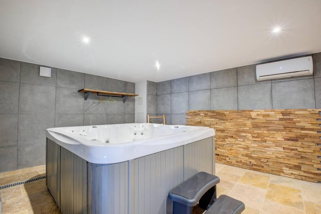 Combe Jolie Clim, Piscine & Jacuzzi Βίλα Saint-Vincent-de-Cosse Εξωτερικό φωτογραφία